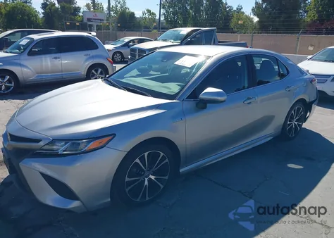 2020 Toyota Camry Se Hybrid z USA, uszkodzony, nr VIN 4T1G31AK9LU537373